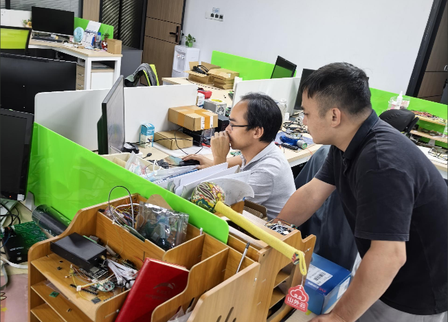 臺風賽跑！安帕爾團隊搶時送檢產(chǎn)品彰顯擔當